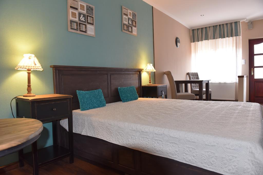 Guest House Romantika Panzio Gyula Room photo